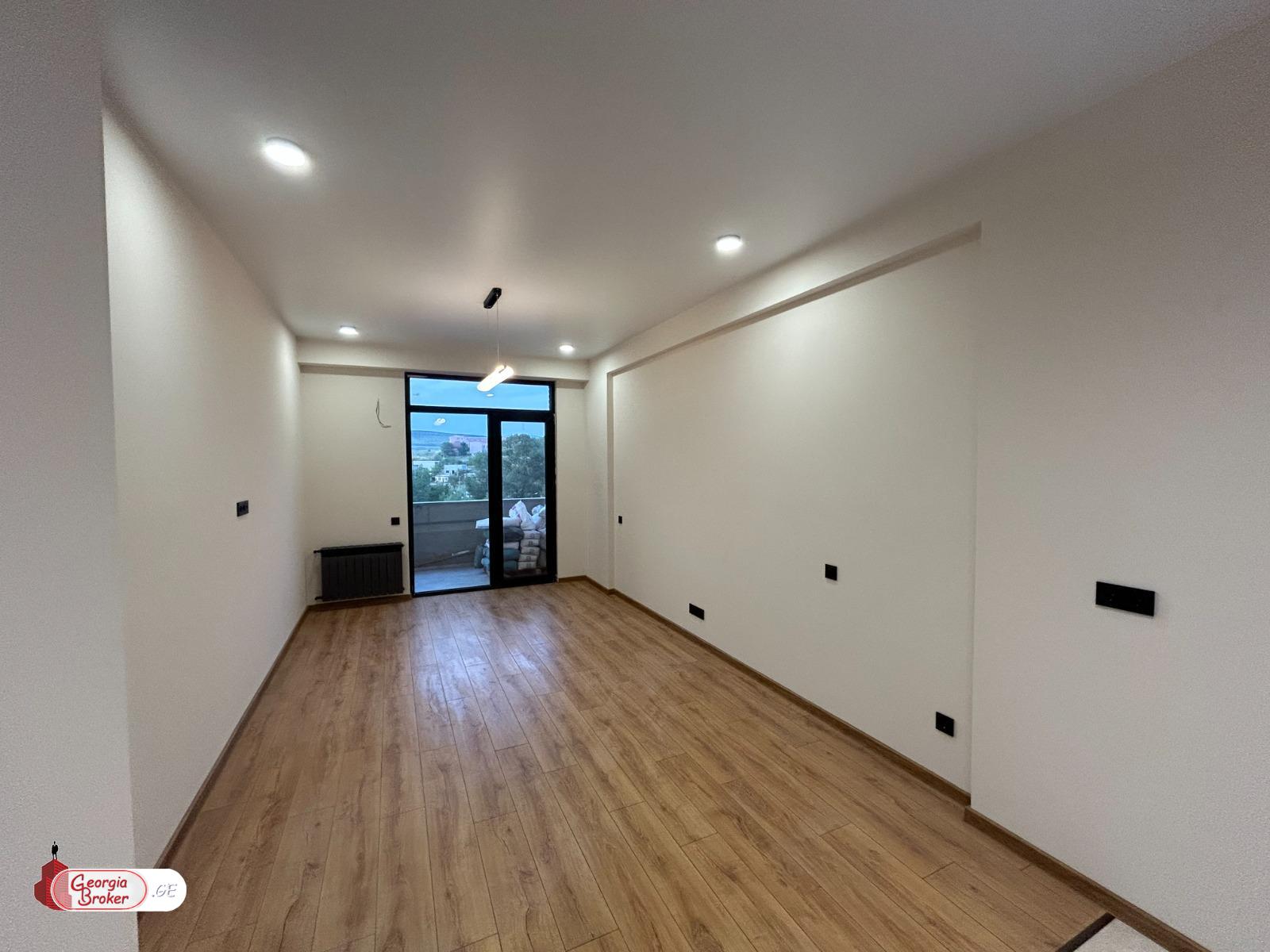 იყიდება ახალი გარემონტებული 2 ოთახიანი ბინა